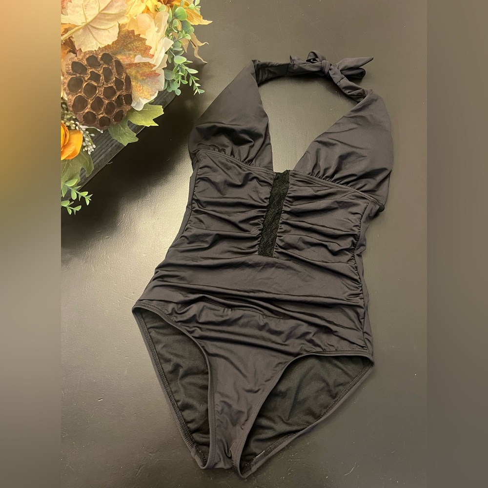 Cremieux Solid Black Tie Halter Ruched One Peice Swimsuit Sz S Resortwear Cruise
